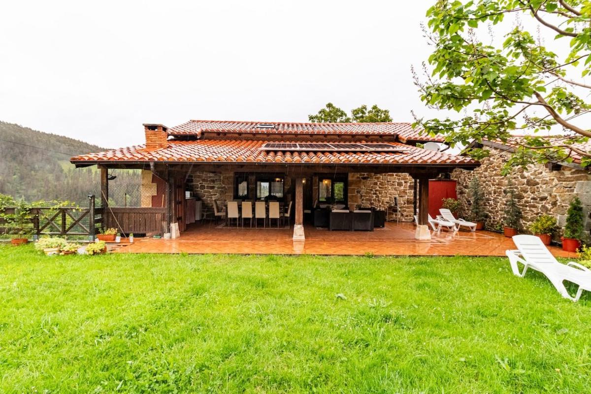 Casa De Pueblo Las Golondrinas De Luena San Miguel de Luena Экстерьер фото