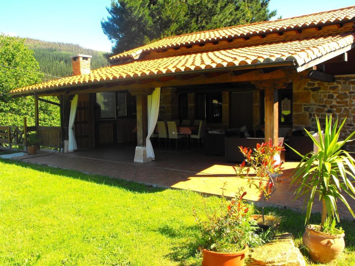 Casa De Pueblo Las Golondrinas De Luena San Miguel de Luena Экстерьер фото