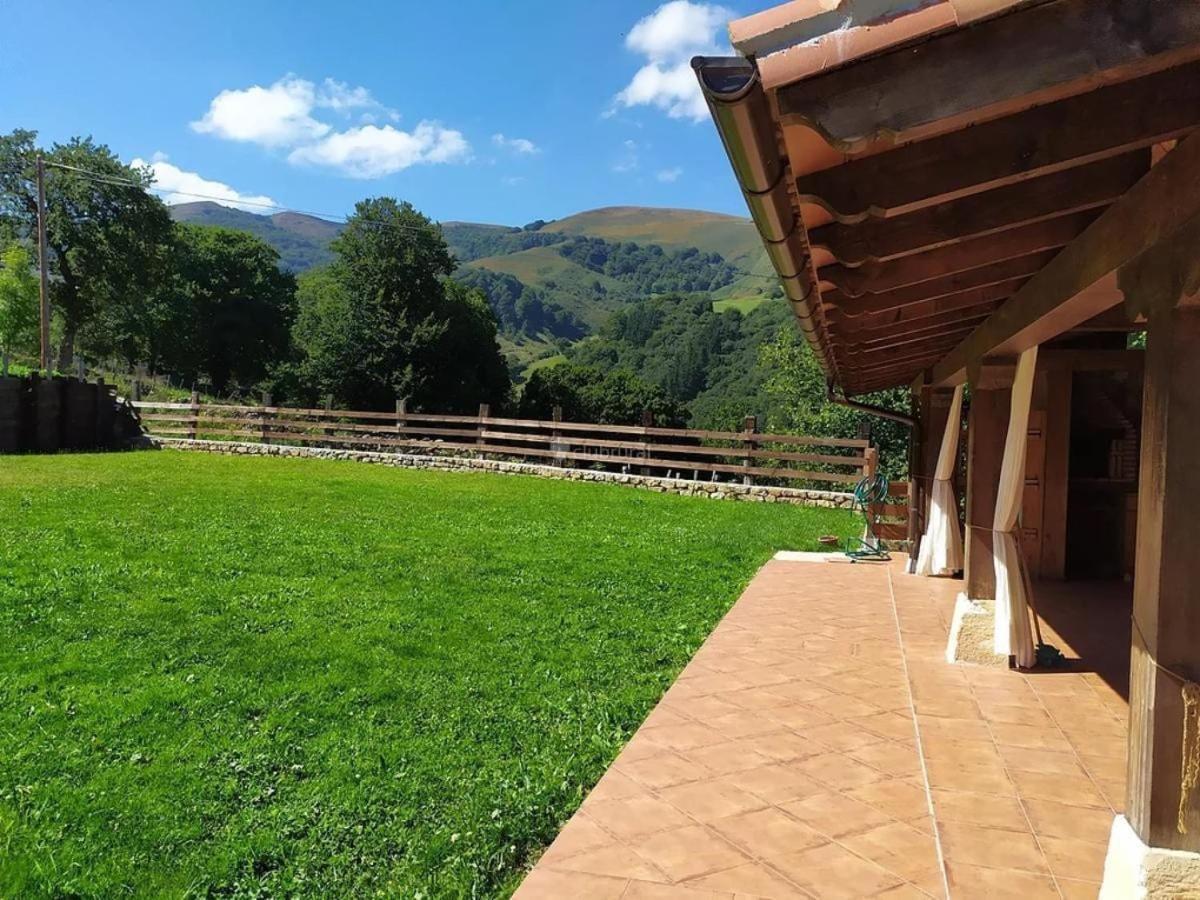 Casa De Pueblo Las Golondrinas De Luena San Miguel de Luena Экстерьер фото